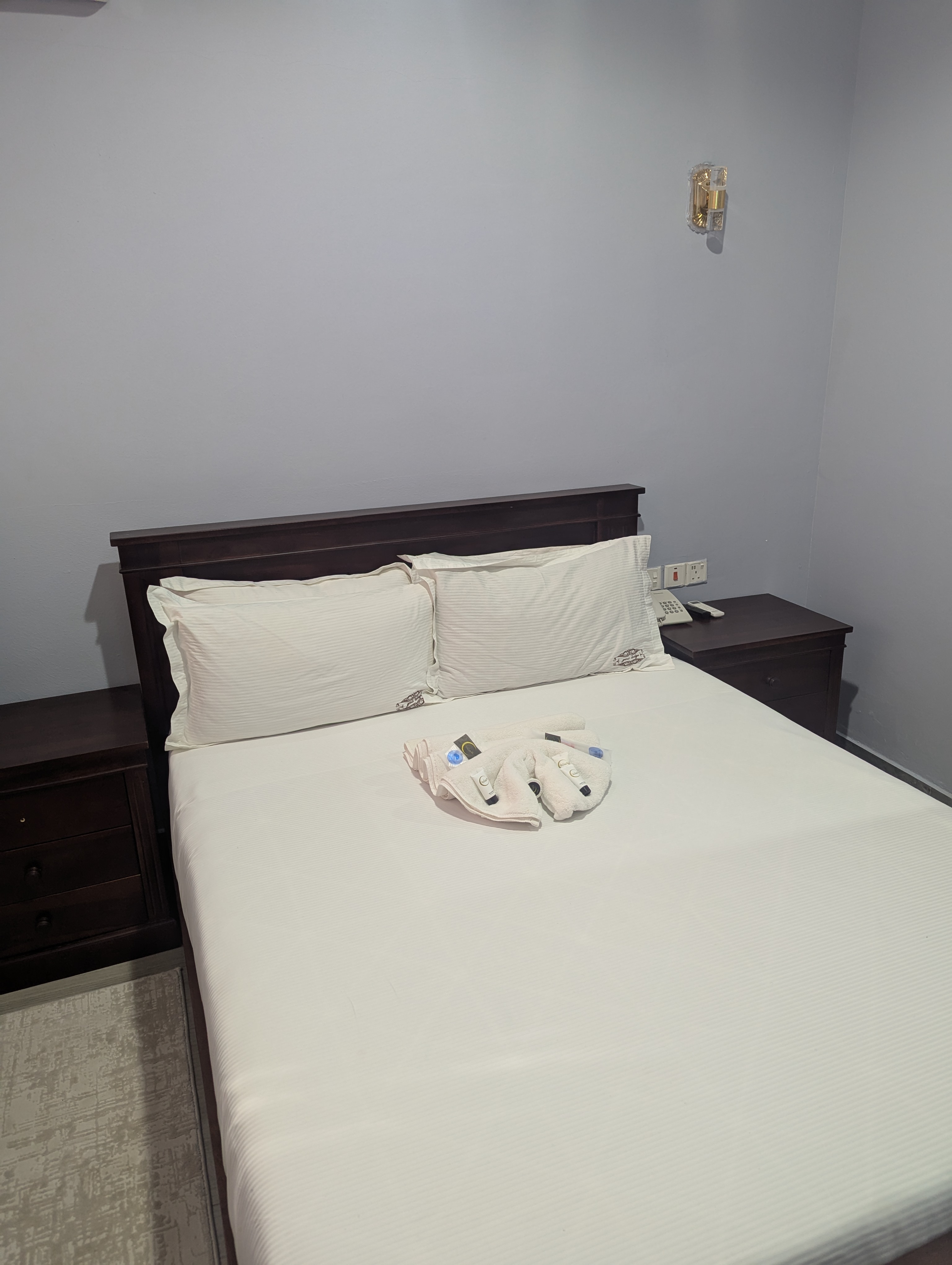 Indoor accommodation at Ellesia Executive Lodge