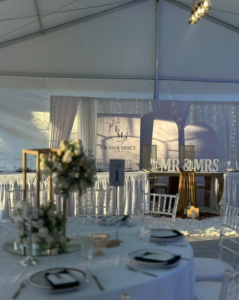 Weddings and parties at Ellesia Executive Lodge